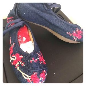 NIB Denim Wedge Sneaker
